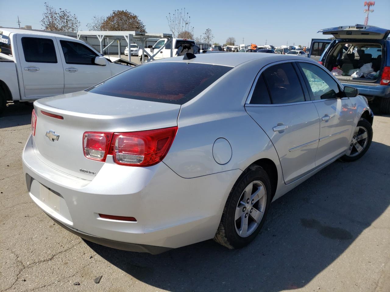 Photo 4 from auction – 2013 CHEVROLET MALIBU LS with VIN 1G11B5SA2DF178604
