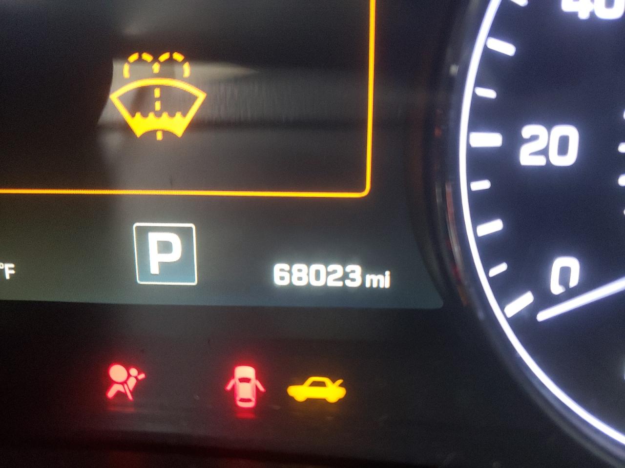 Photo 8 from auction – 2017 GENESIS G80 with VIN KMHGN4JE7HU175928