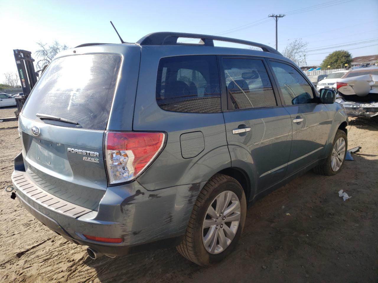 Photo 4 from auction – 2012 SUBARU FORESTER L with VIN JF2SHAEC1CH462312