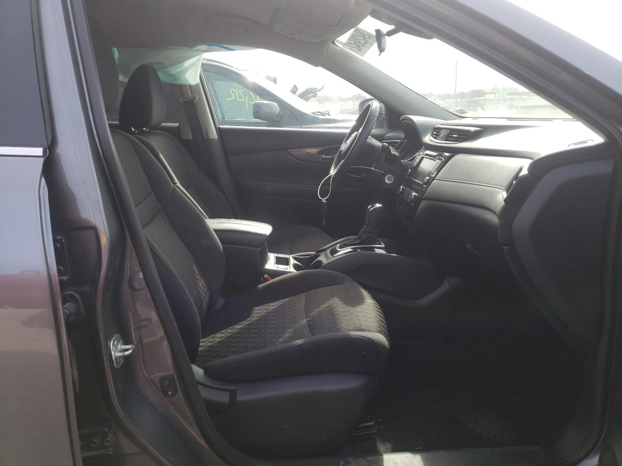 Photo 5 from auction – 2019 NISSAN ROGUE S with VIN 5N1AT2MT8KC837720