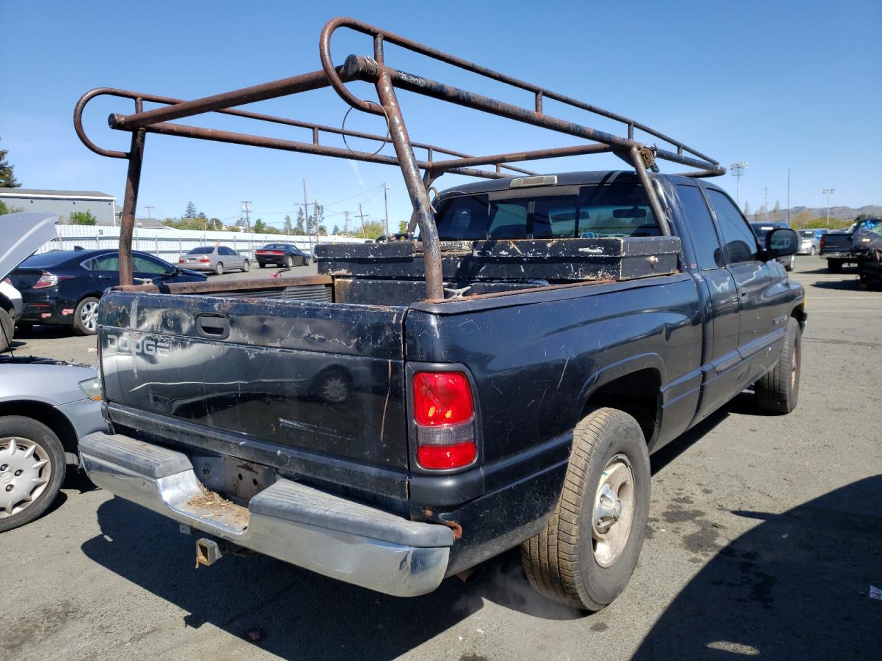 Photo 4 from auction – 2001 DODGE RAM 1500 with VIN 3B7HC13YX1M552556
