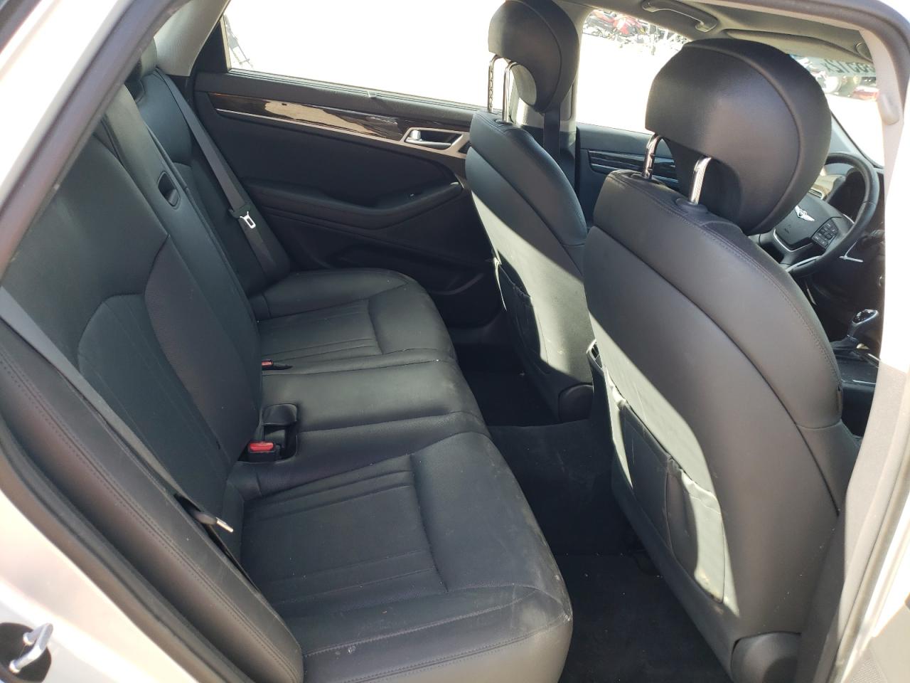 Photo 6 from auction – 2017 GENESIS G80 with VIN KMHGN4JE9HU211442