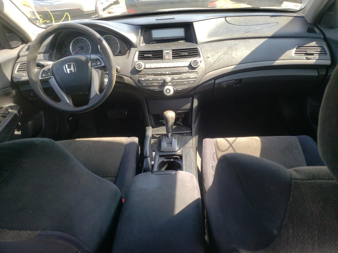 Photo 9 from auction – 2010 HONDA ACCORD LX with VIN 1HGCP2F35AA097019