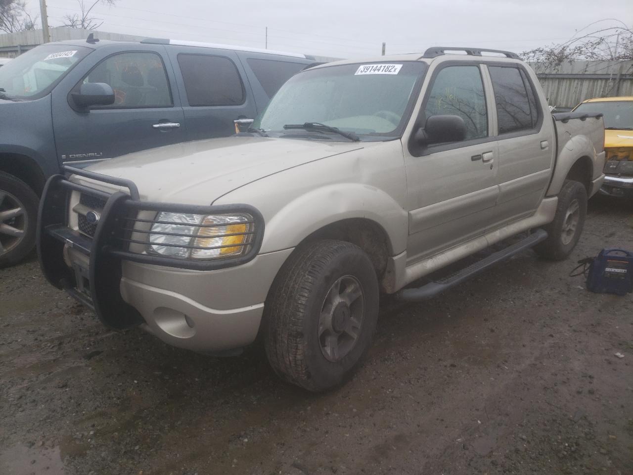 Photo 2 from auction – 2004 FORD EXPLORER S with VIN 1FMZU77K04UA28483