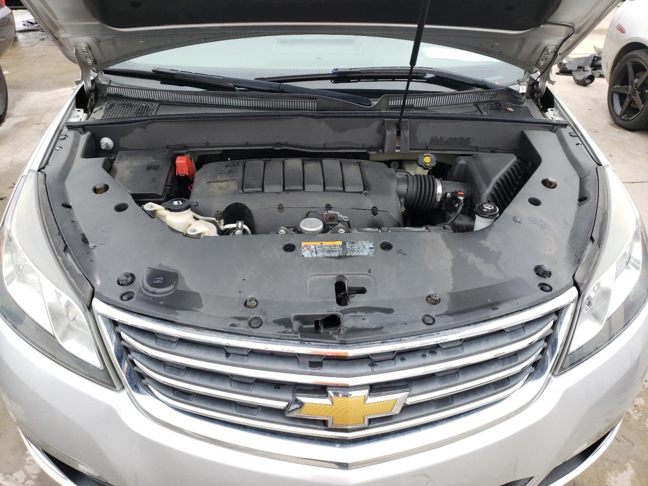 Photo 7 from auction – 2014 CHEVROLET TRAVERSE L with VIN 1GNKRGKDXEJ307787
