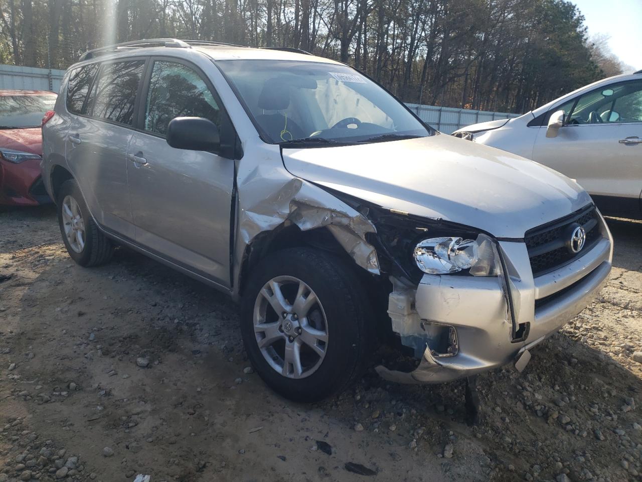 TOYOTA RAV4 2012 مع رقم تعريف المركبة 2T3ZF4DV7CW110692 - صورة من المزاد