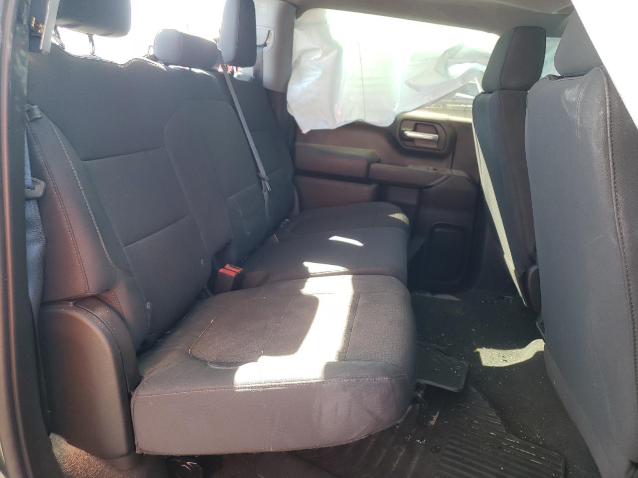 Photo 6 from auction – 2021 CHEVROLET SILVERADO with VIN 1GCPYBEK2MZ325232
