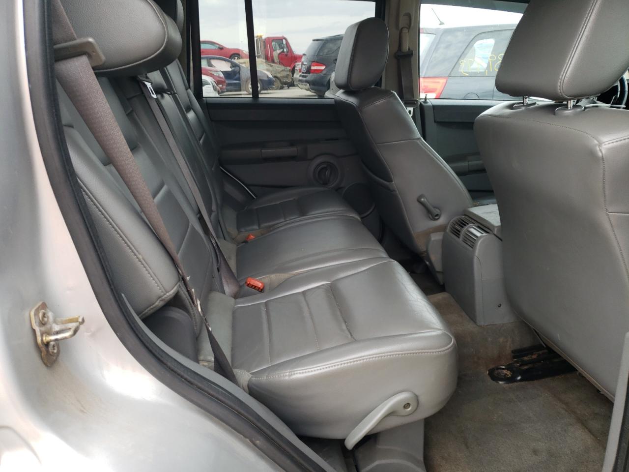 Photo 6 from auction – 2006 JEEP COMMANDER with VIN 1J8HG48N06C259626