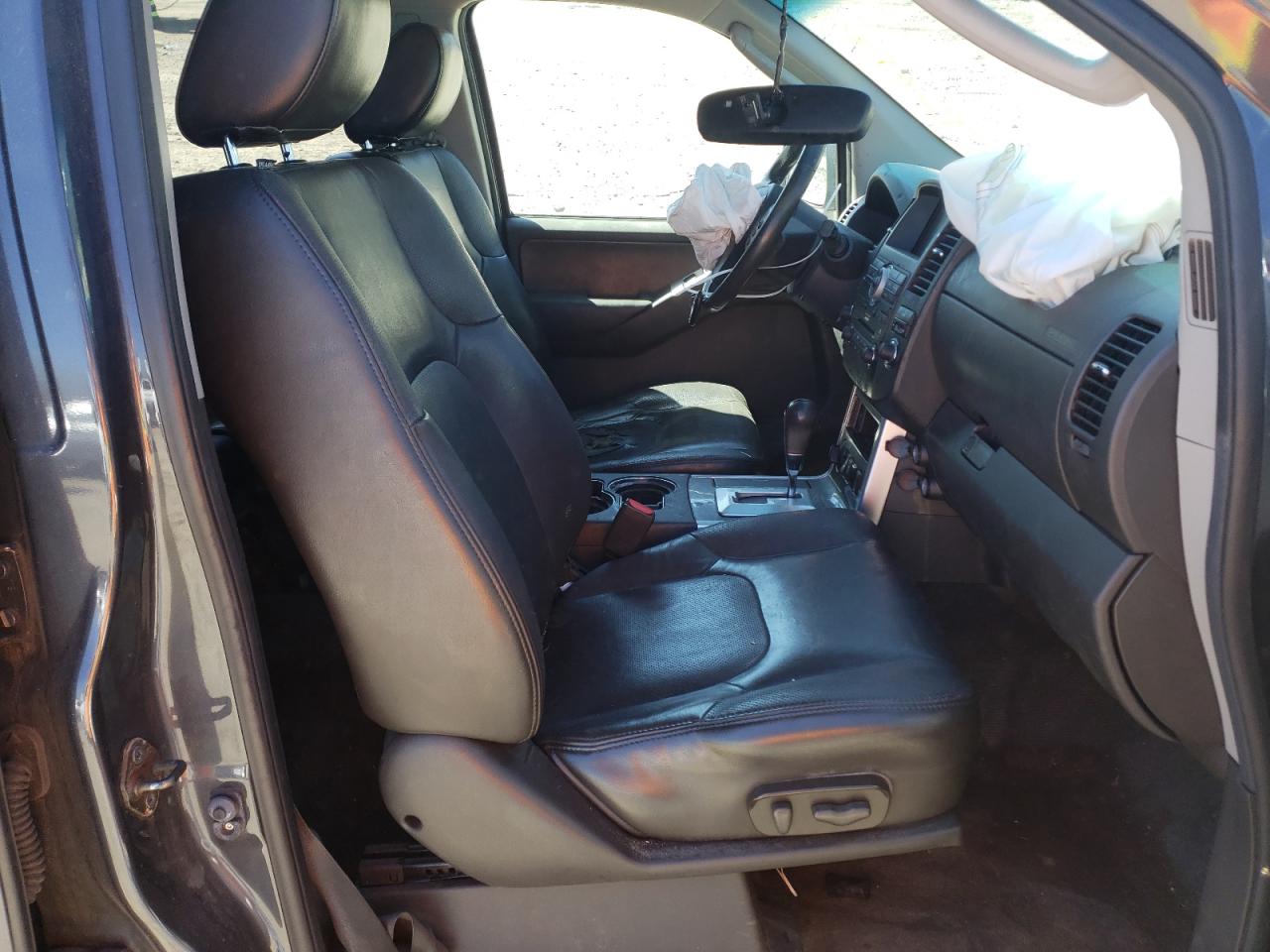 Photo 5 from auction – 2012 NISSAN PATHFINDER with VIN 5N1AR1NB9CC606759