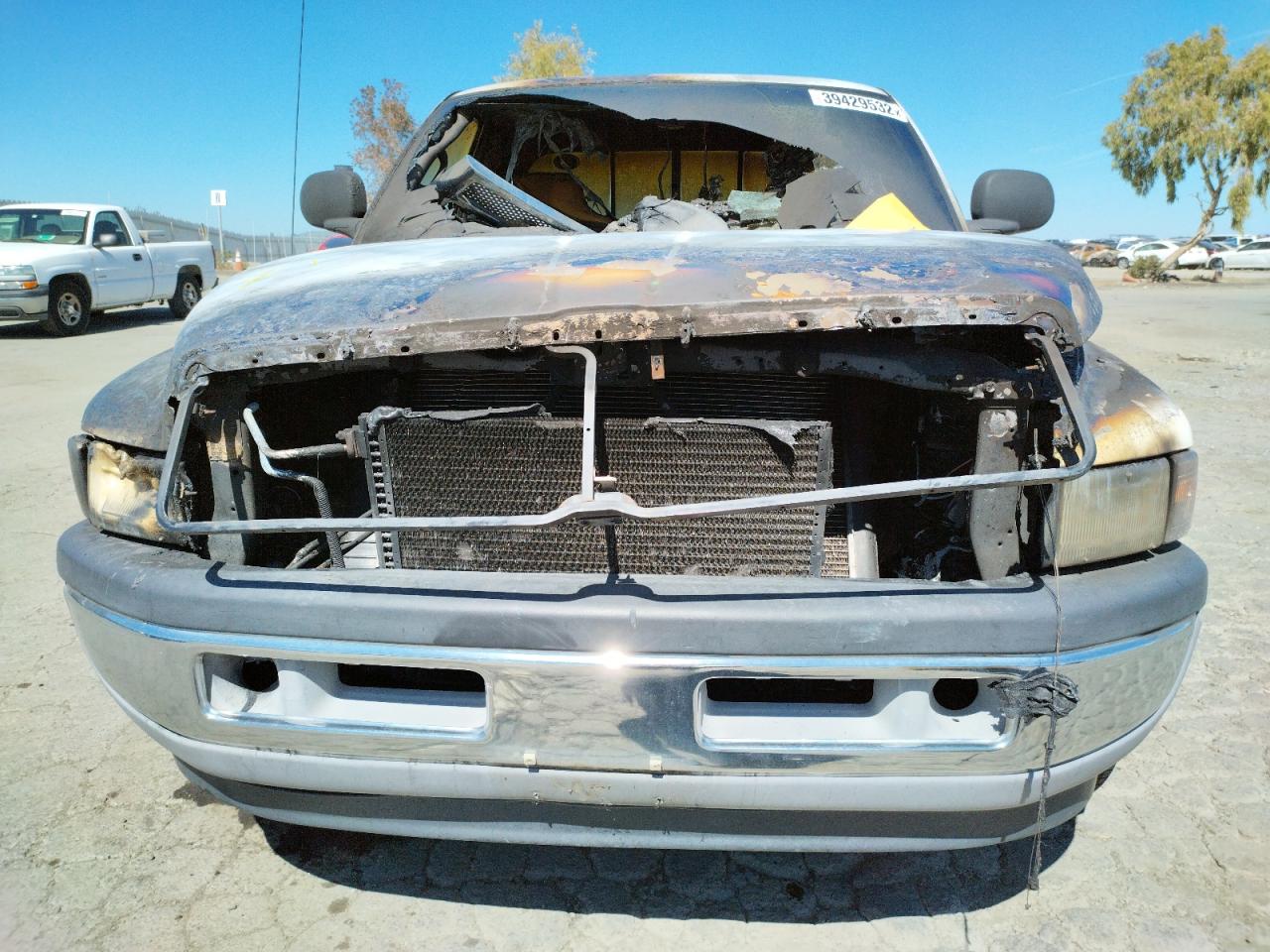 Photo 9 from auction – 2000 DODGE RAM 1500 with VIN 3B7HC13Z7YG146316