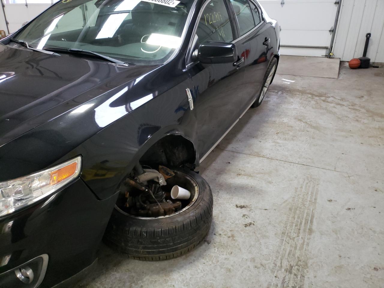 Photo 9 from auction – 2011 LINCOLN MKS with VIN 1LNHL9ER3BG602385