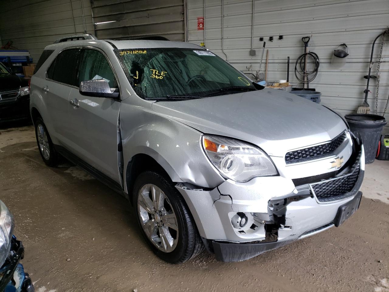 CHEVROLET EQUINOX LT 2015 with VIN 2GNFLHE35F6102467 - Photo from auction