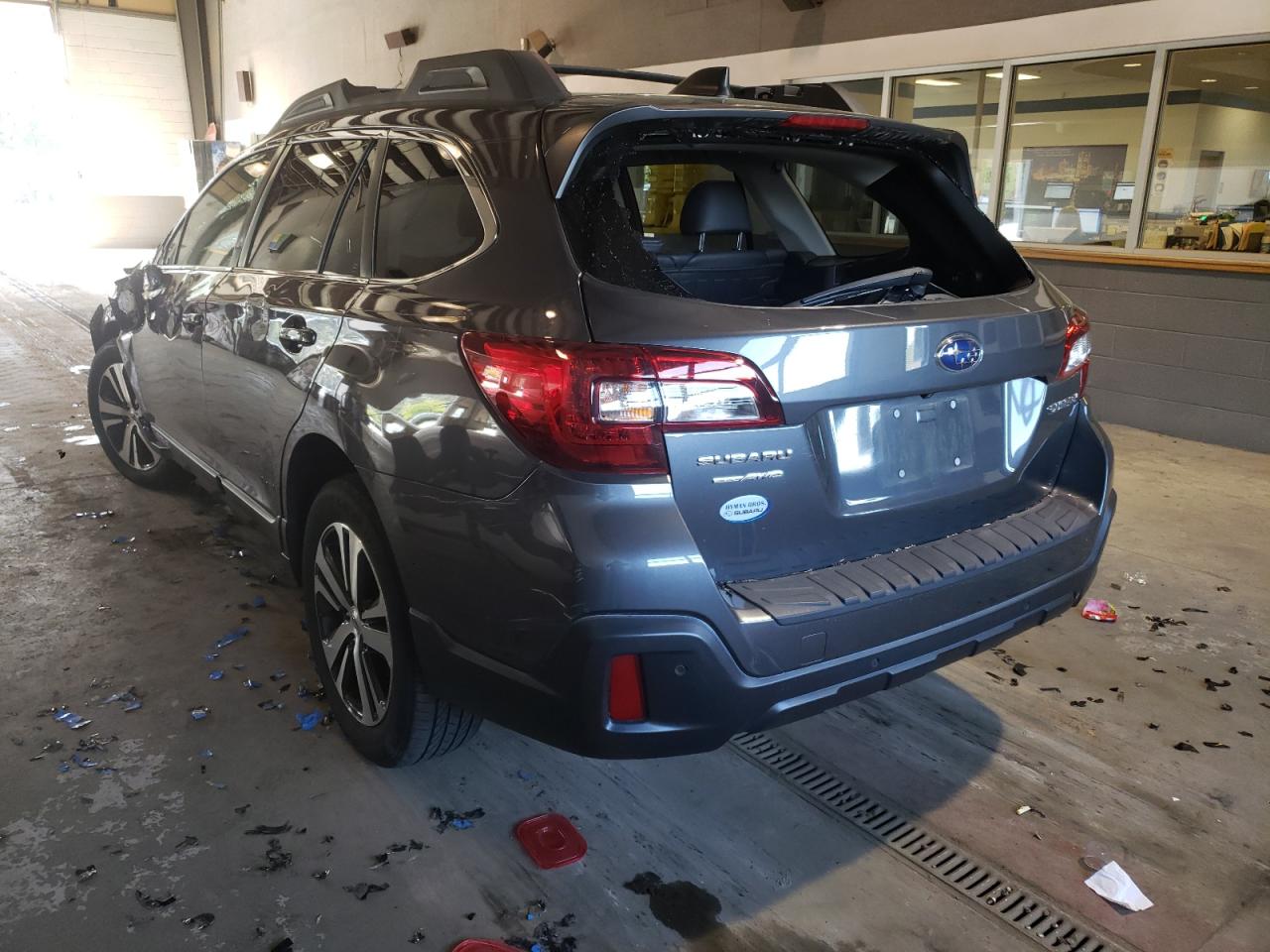 Photo 3 from auction – 2018 SUBARU OUTBACK 2. with VIN 4S4BSANC5J3392335