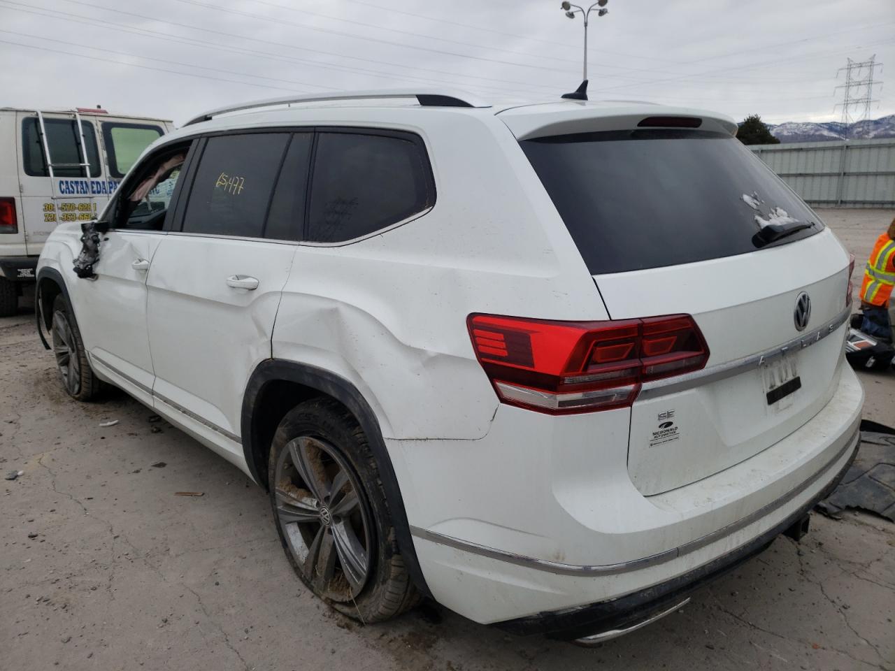 Photo 3 from auction – 2018 VOLKSWAGEN ATLAS SE with VIN 1V2PR2CA1JC575310