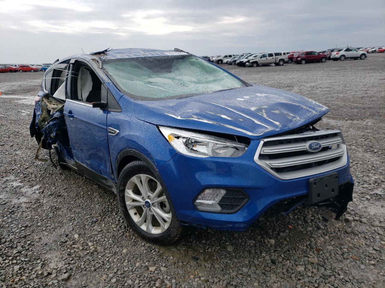 FORD ESCAPE SE 2018 with VIN 1FMCU0GD8JUA29293 - Photo from auction