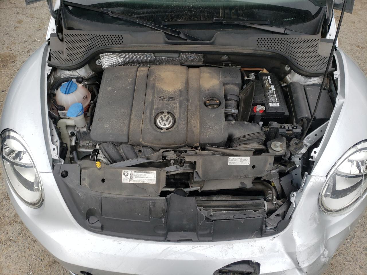 Photo 7 from auction – 2014 VOLKSWAGEN BEETLE with VIN 3VW5X7AT1EM806711