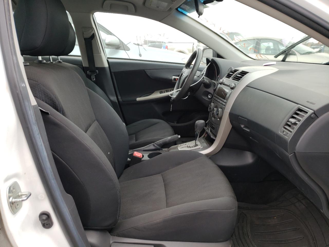 Photo 5 from auction – 2011 TOYOTA COROLLA BA with VIN 2T1BU4EE5BC726681