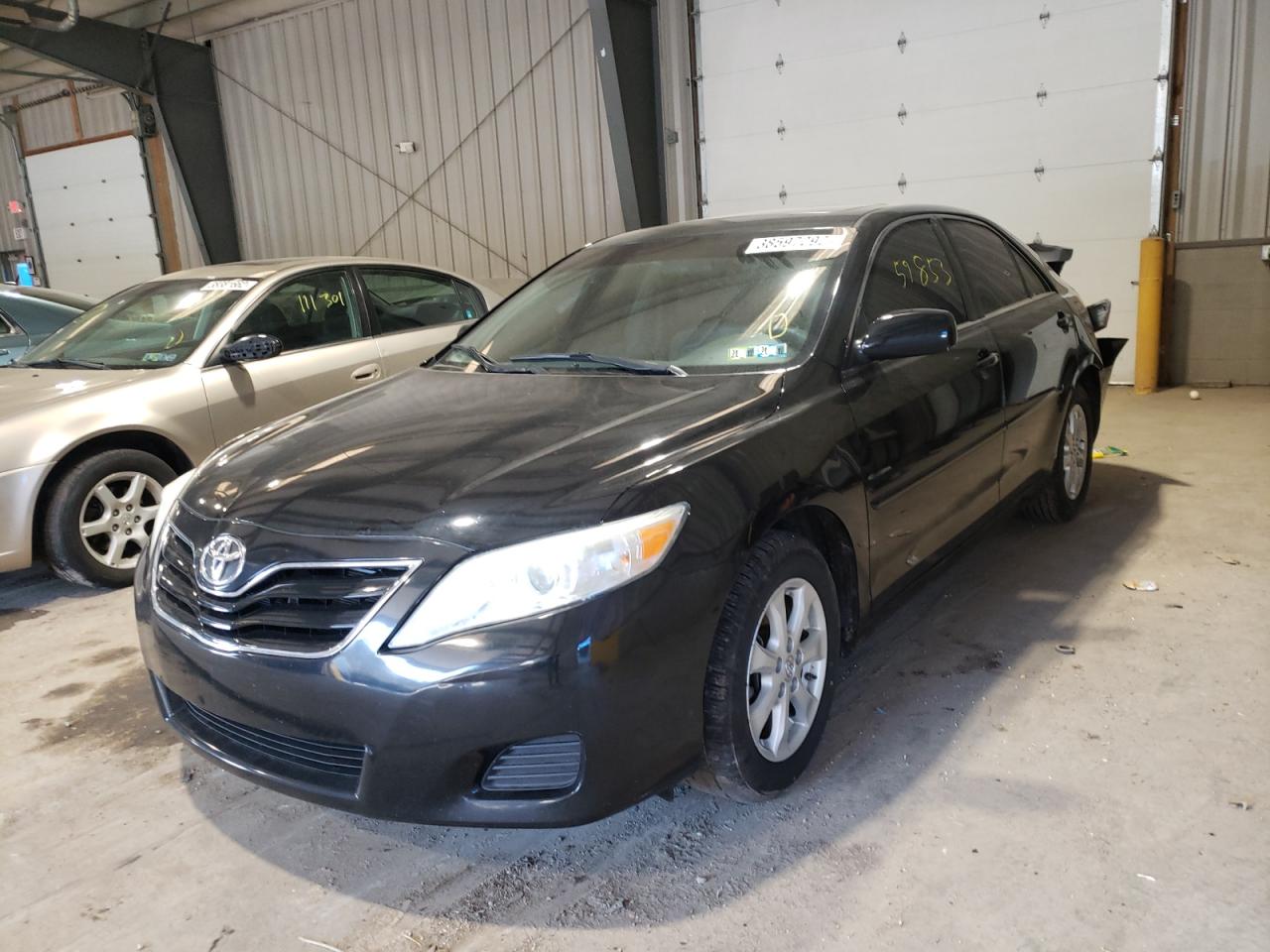 Zdjęcie 2 z aukcji – 2011 TOYOTA CAMRY BASE z VIN 4T1BF3EK3BU203815