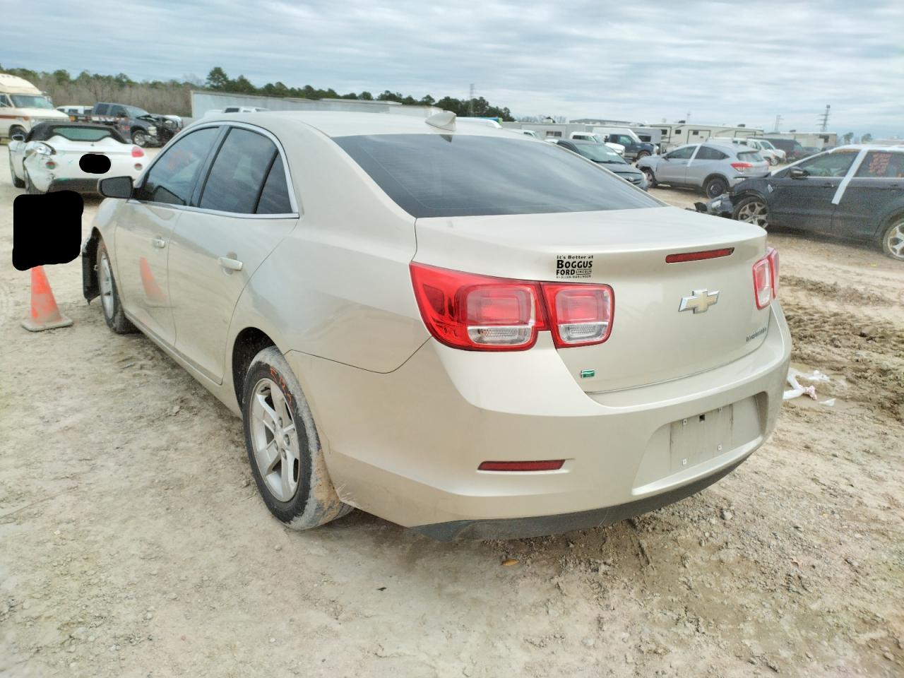 Photo 3 from auction – 2016 CHEVROLET MALIBU LIM with VIN 1G11C5SA7GF136561