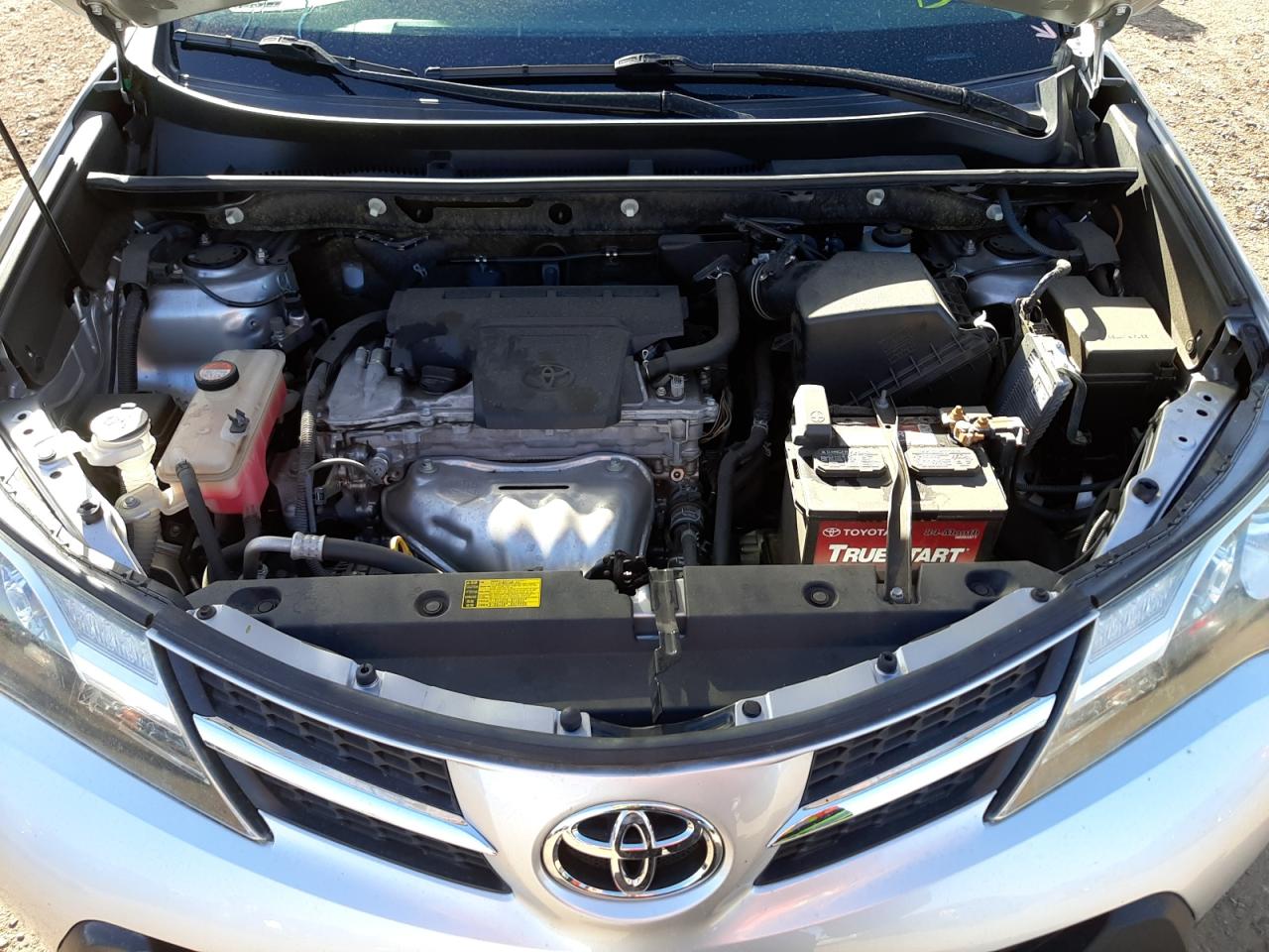 Photo 7 from auction – 2014 TOYOTA RAV4 LE with VIN JTMZFREV8EJ019606