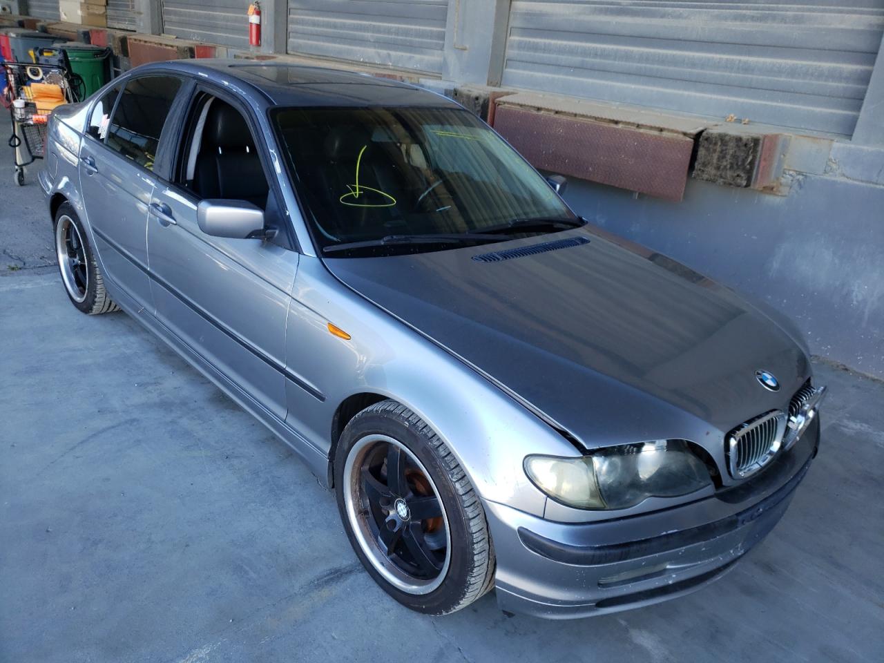 BMW 325 I 2005 with VIN WBAET37435NJ84753 - Photo from auction