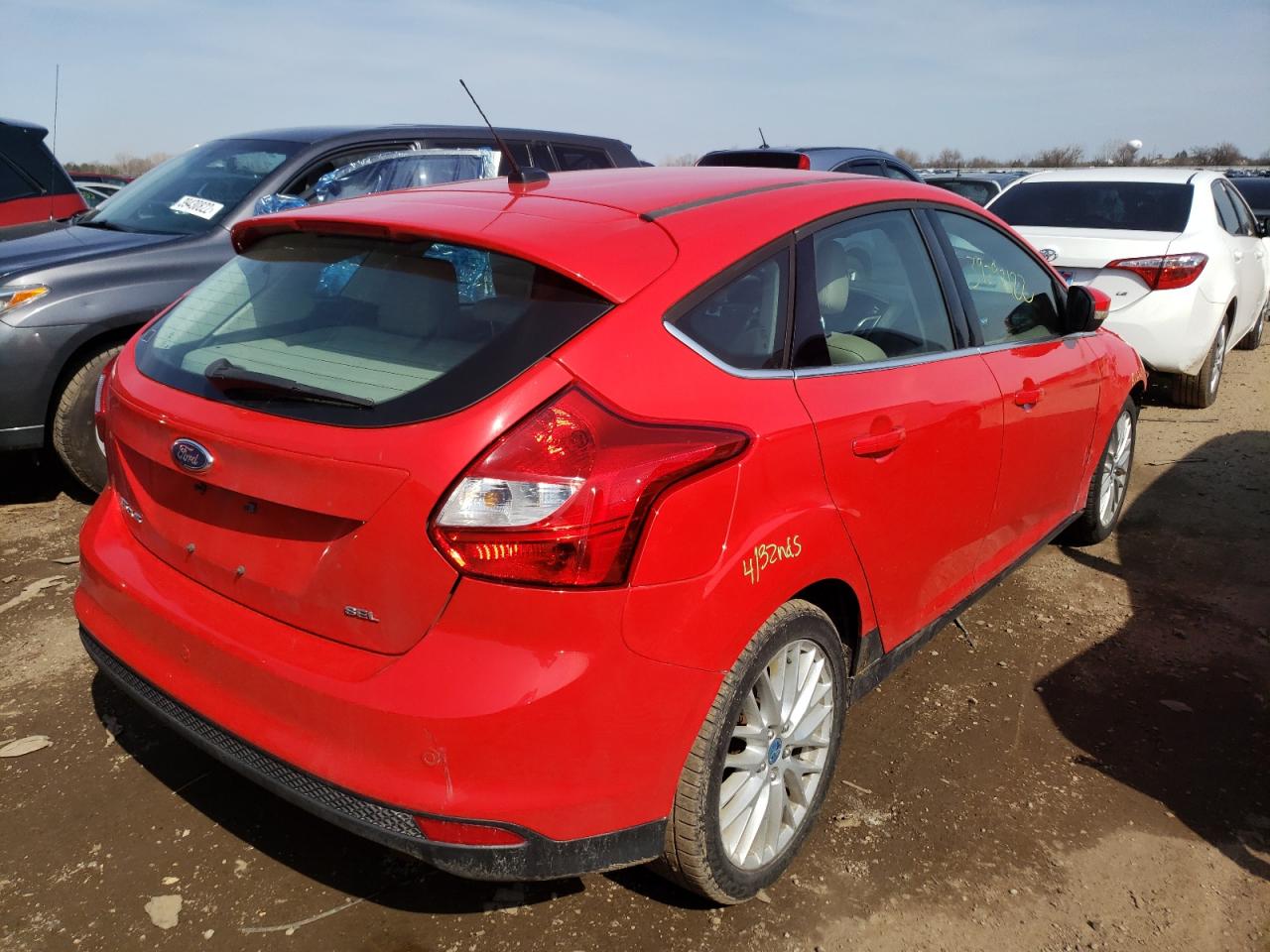 Photo 4 from auction – 2012 FORD FOCUS SEL with VIN 1FAHP3M23CL243595