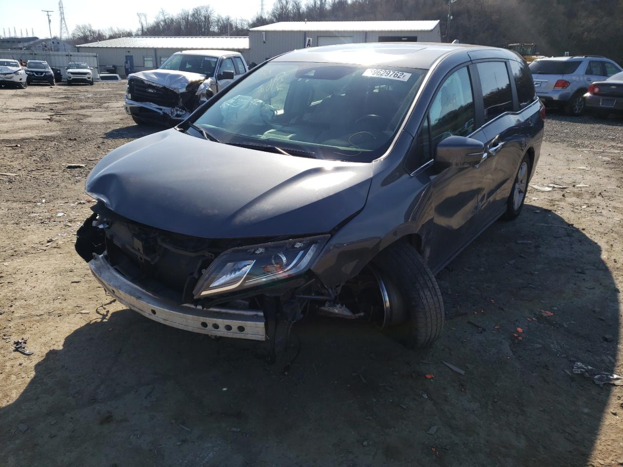 Photo 2 from auction – 2018 HONDA ODYSSEY EX with VIN 5FNRL6H75JB082006