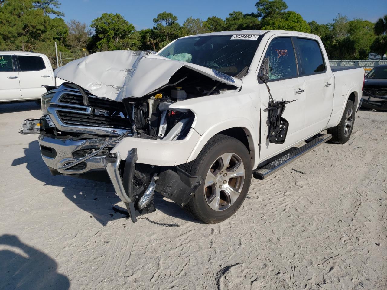 Photo 9 from auction – 2019 RAM 1500 LARAM with VIN 1C6RRERT1KN800696