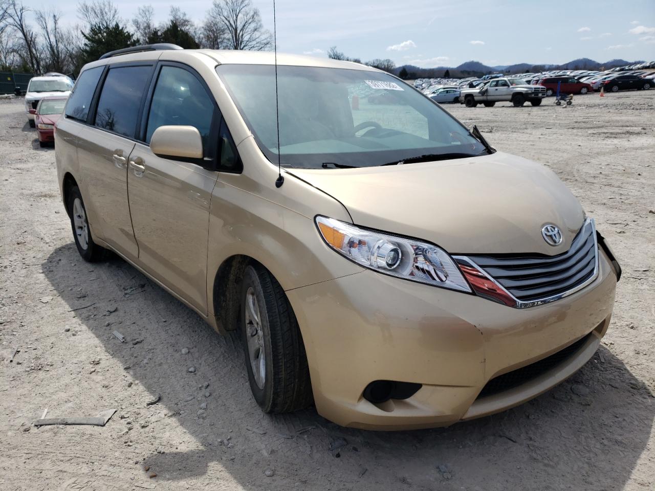 TOYOTA SIENNA LE 2012 with VIN 5TDKK3DC9CS240870 - Photo from auction