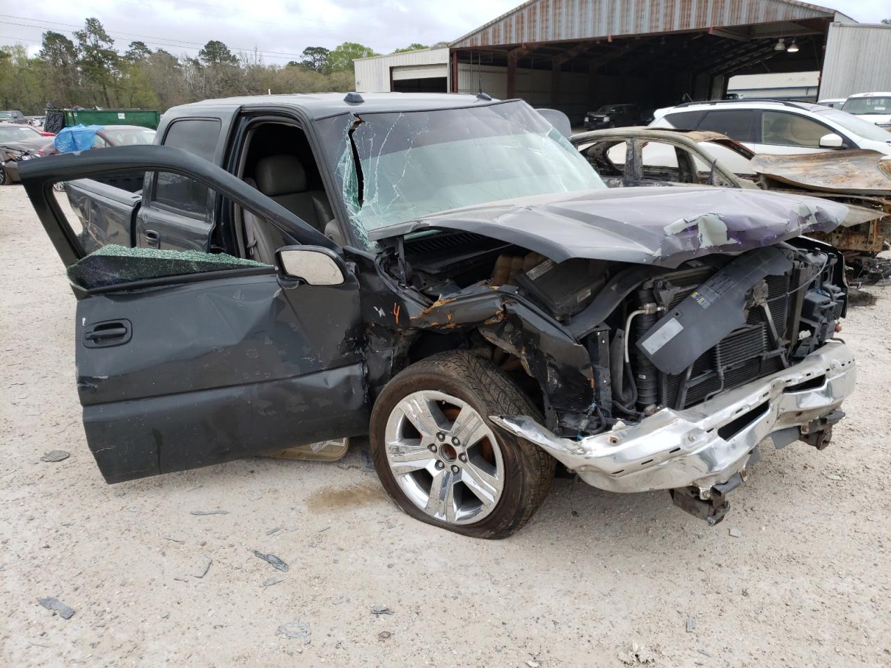 CHEVROLET SILVERADO 2004 with VIN 2GCEC13T041309731 - Photo from auction