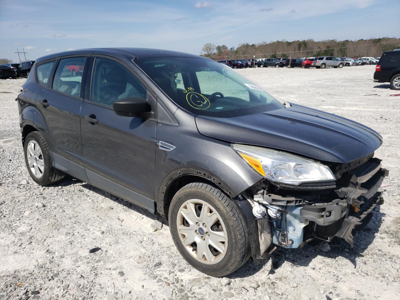 FORD ESCAPE S 2015 with VIN 1FMCU0F7XFUC00225 - Photo from auction