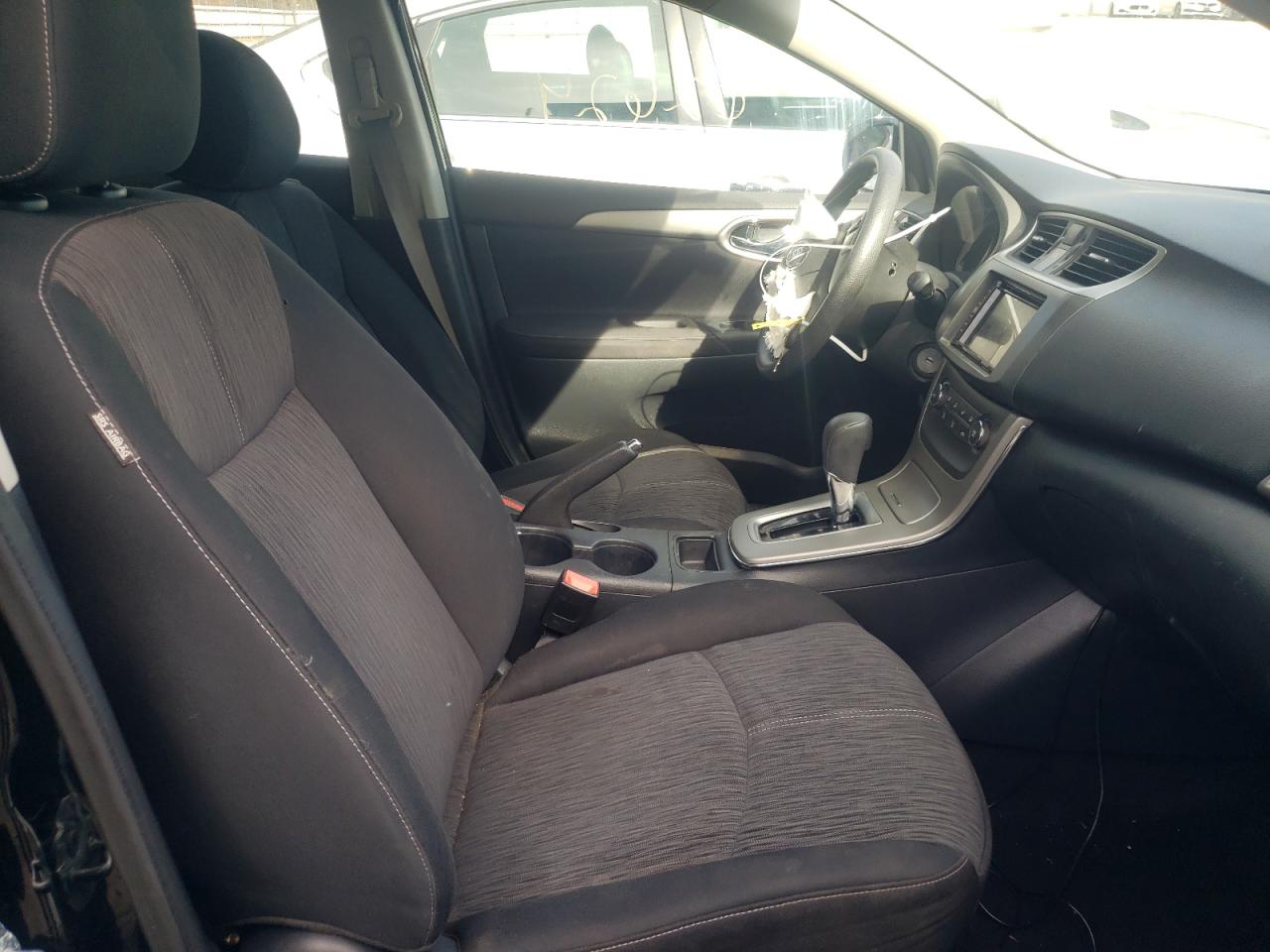 Photo 5 from auction – 2014 NISSAN SENTRA S with VIN 3N1AB7AP2EY247121