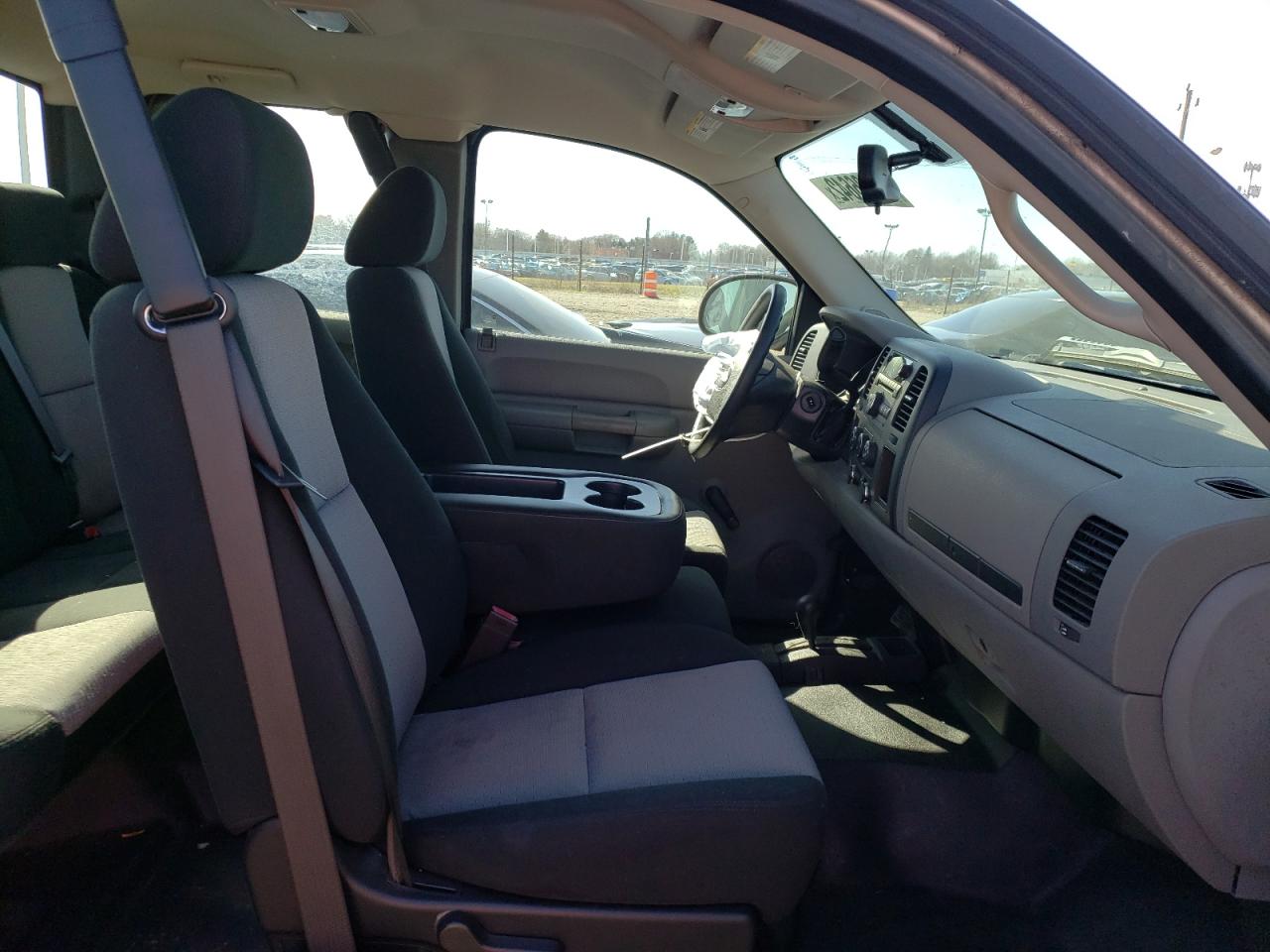 Photo 5 from auction – 2009 CHEVROLET SILVERADO with VIN 1GCEK19J69E144122