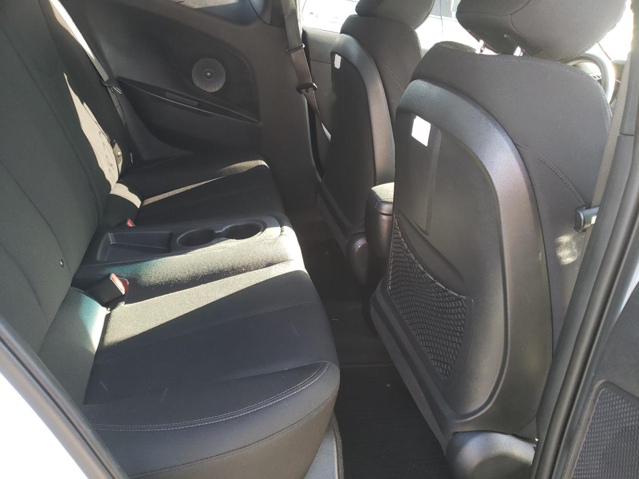 Photo 6 from auction – 2015 HYUNDAI VELOSTER with VIN KMHTC6AD9FU231873