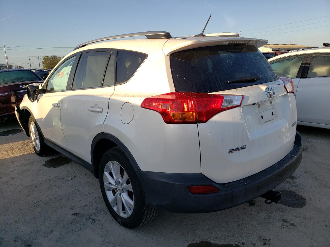 Photo 3 from auction – 2014 TOYOTA RAV4 LIMIT with VIN 2T3YFREV3EW127306