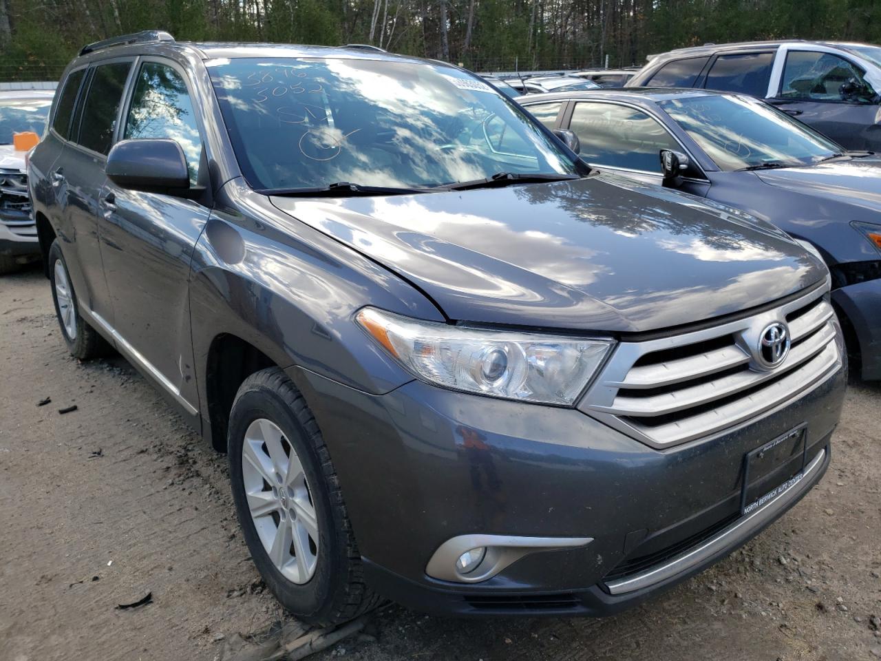 TOYOTA HIGHLANDER 2013 with VIN 5TDBK3EH4DS246510 - Photo from auction