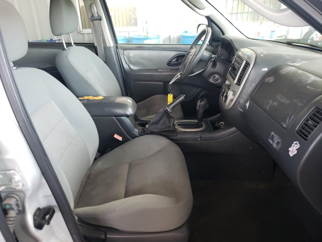 Photo 5 from auction – 2007 FORD ESCAPE XLT with VIN 1FMYU03Z87KB36498