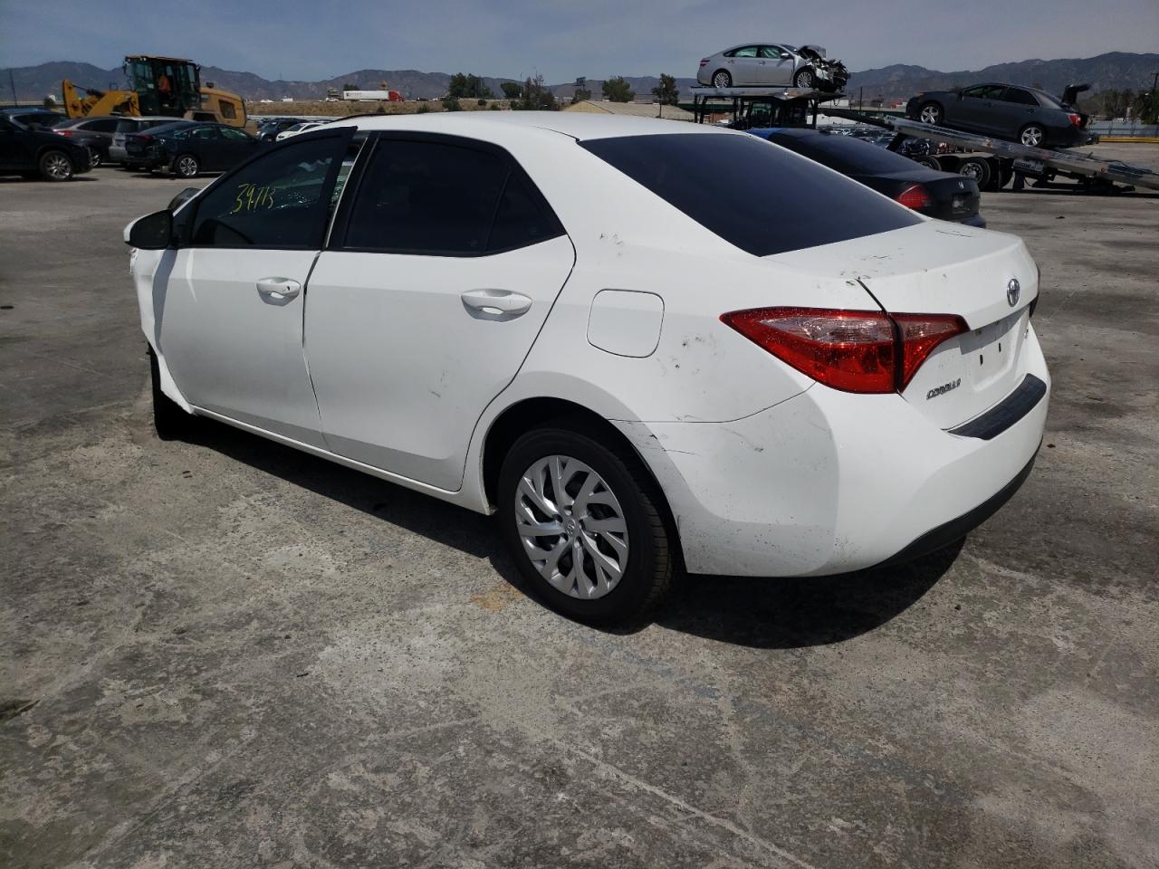Photo 3 from auction – 2018 TOYOTA COROLLA L with VIN 5YFBURHE5JP761034