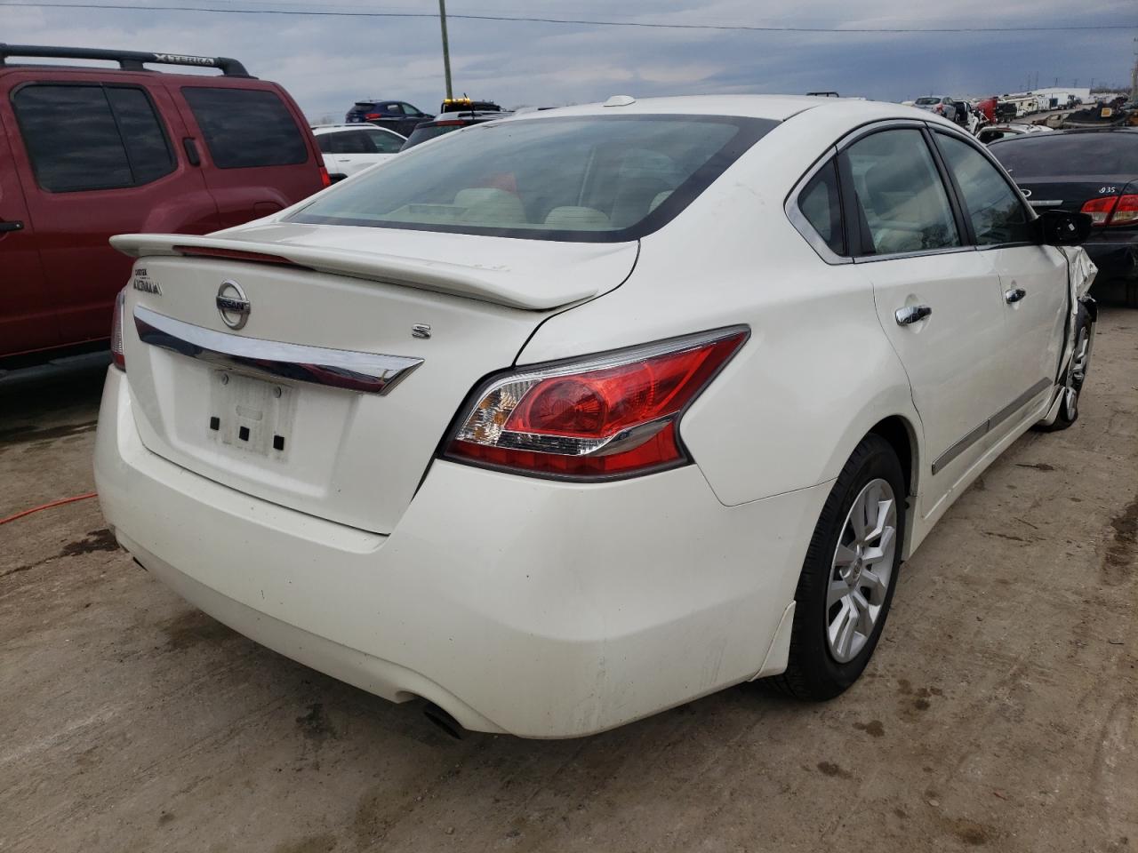 Photo 4 from auction – 2015 NISSAN ALTIMA 2.5 with VIN 1N4AL3AP0FC168758