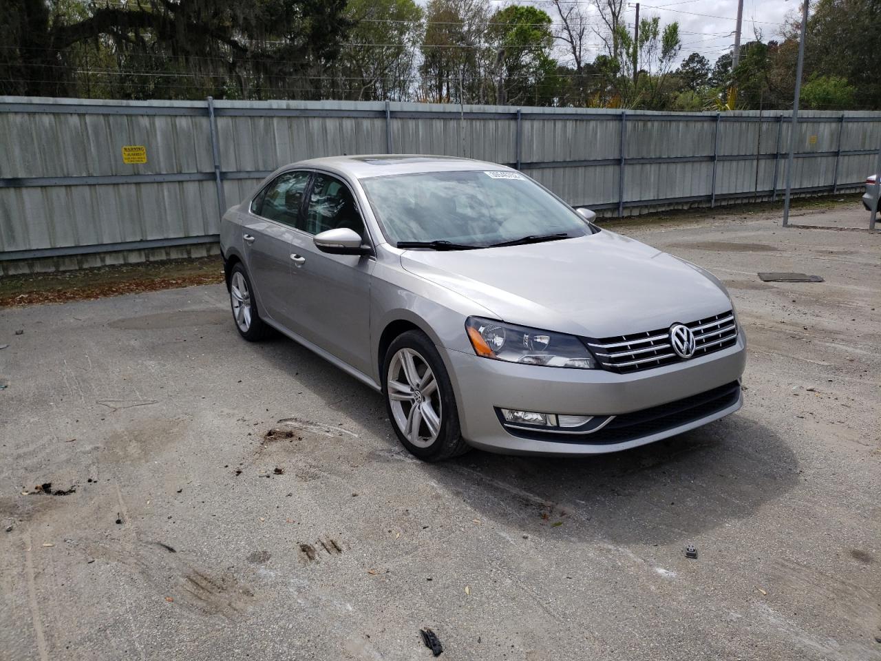 VOLKSWAGEN PASSAT SE 2012 with VIN 1VWBM7A36CC092391 - Photo from auction
