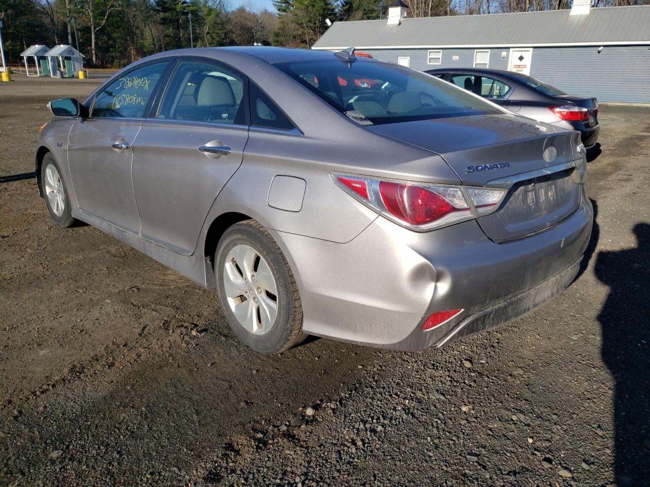 Photo 3 from auction – 2013 HYUNDAI SONATA HYB with VIN KMHEC4A43DA073865