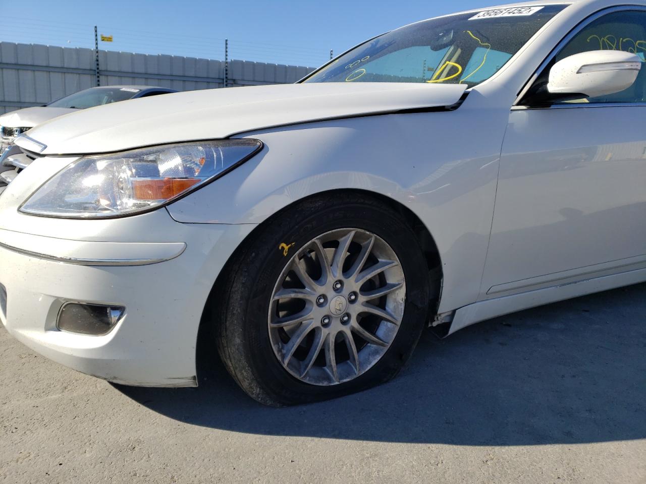 Photo 9 from auction – 2011 HYUNDAI GENESIS 3. with VIN KMHGC4DE7BU136989