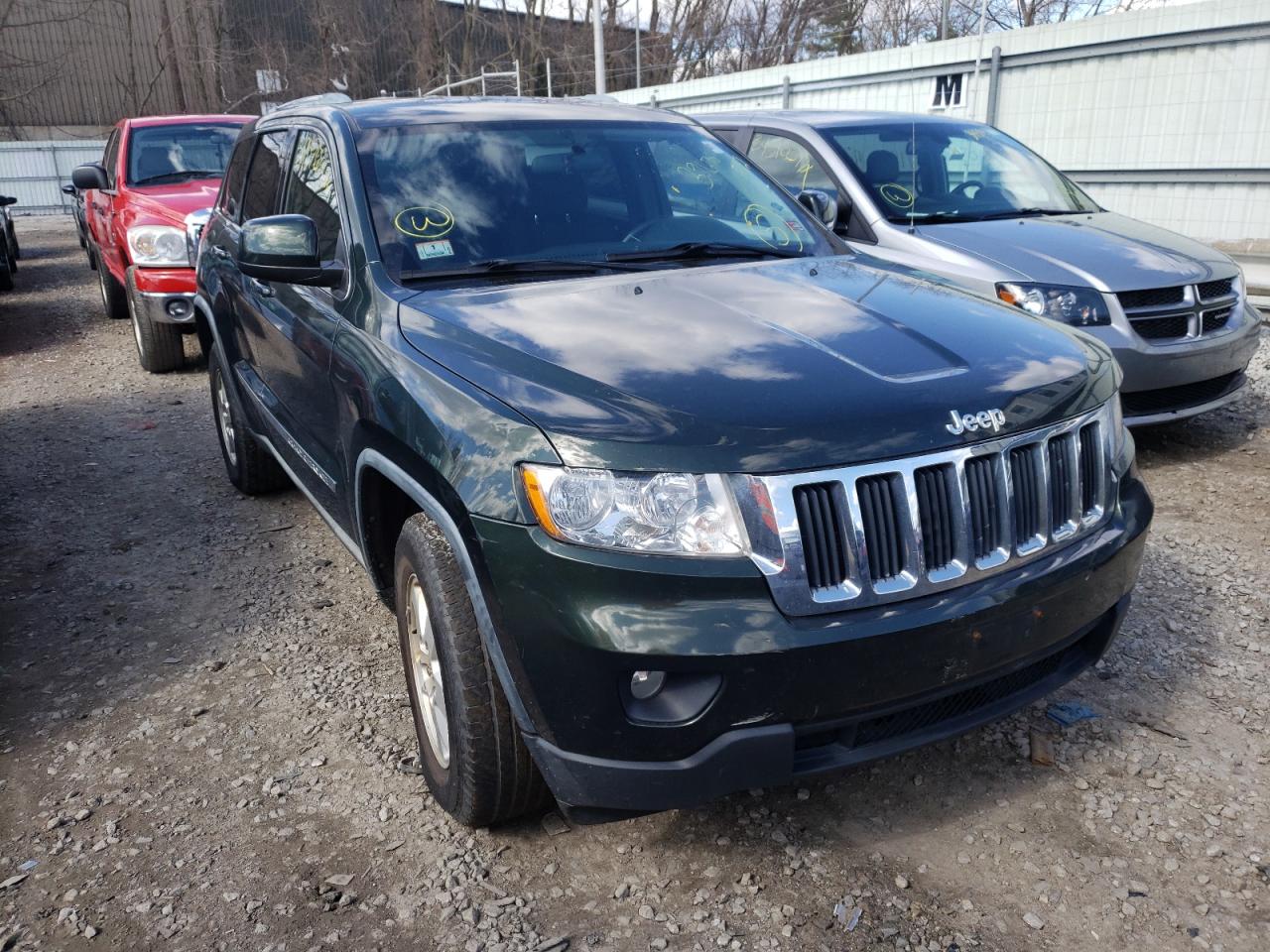JEEP GRAND CHER 2011 with VIN 1J4RR4GG7BC600498 - Photo from auction