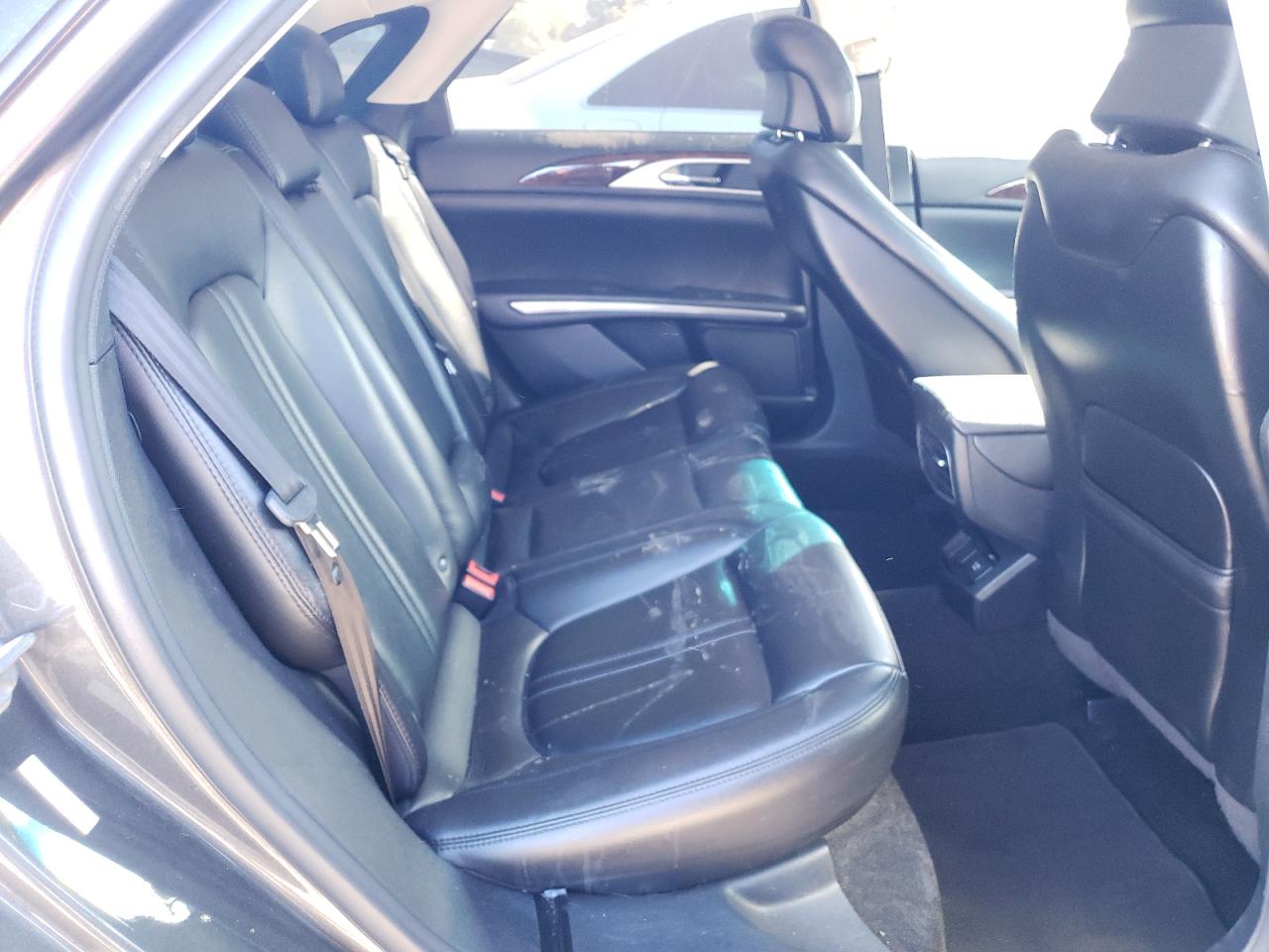 Photo 6 from auction – 2016 LINCOLN MKZ HYBRID with VIN 3LN6L2LU8GR631595
