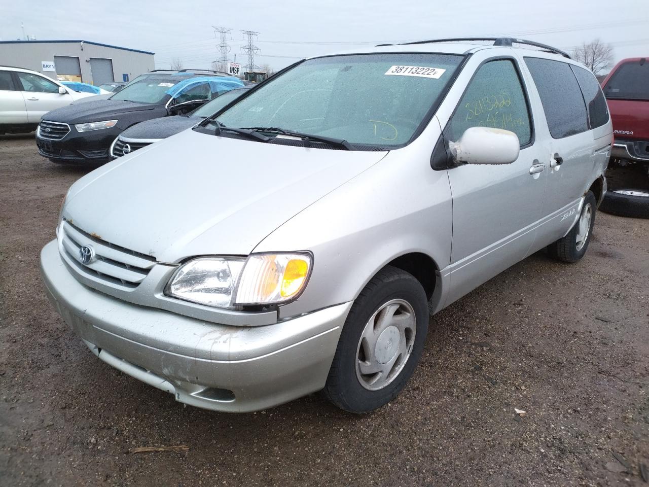 Photo 2 from auction – 2002 TOYOTA SIENNA LE with VIN 4T3ZF13C22U505344