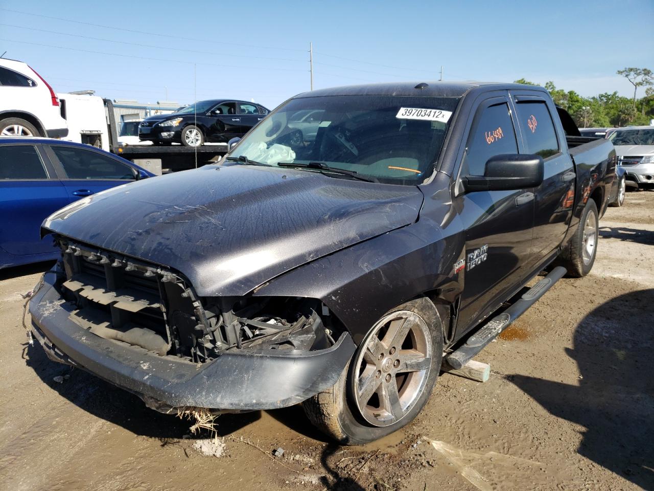 Photo 2 from auction – 2016 RAM 1500 ST with VIN 3C6RR6KTXGG218094
