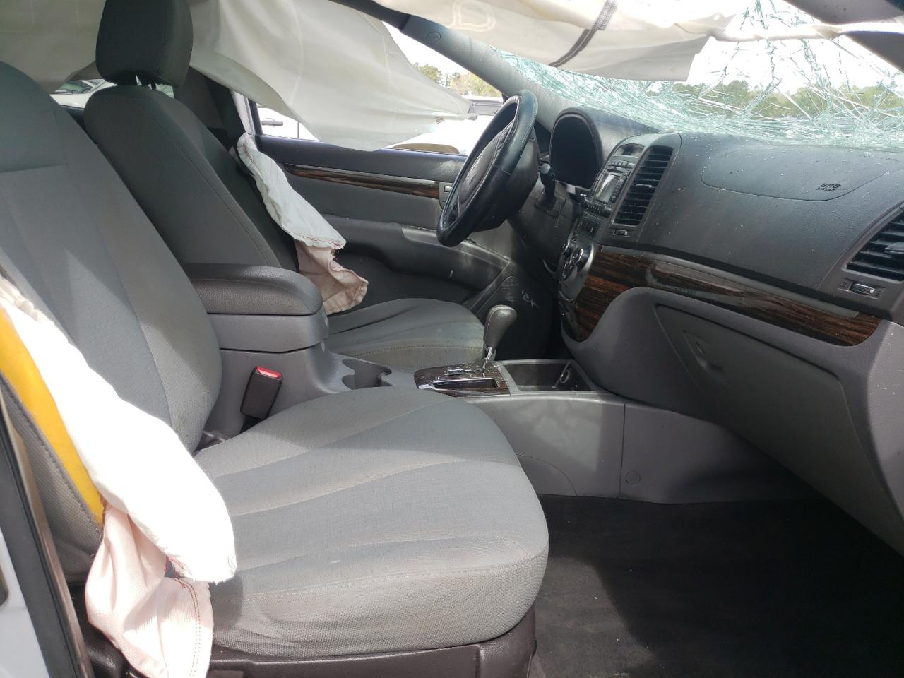 Photo 5 from auction – 2010 HYUNDAI SANTA FE G with VIN 5NMSG3AB1AH386659