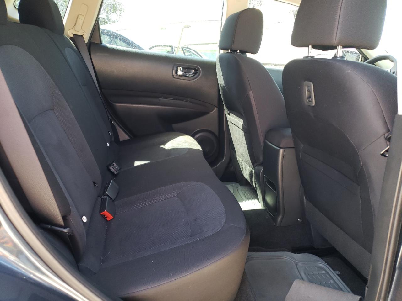 Photo 6 from auction – 2014 NISSAN ROGUE SELE with VIN JN8AS5MT4EW604241