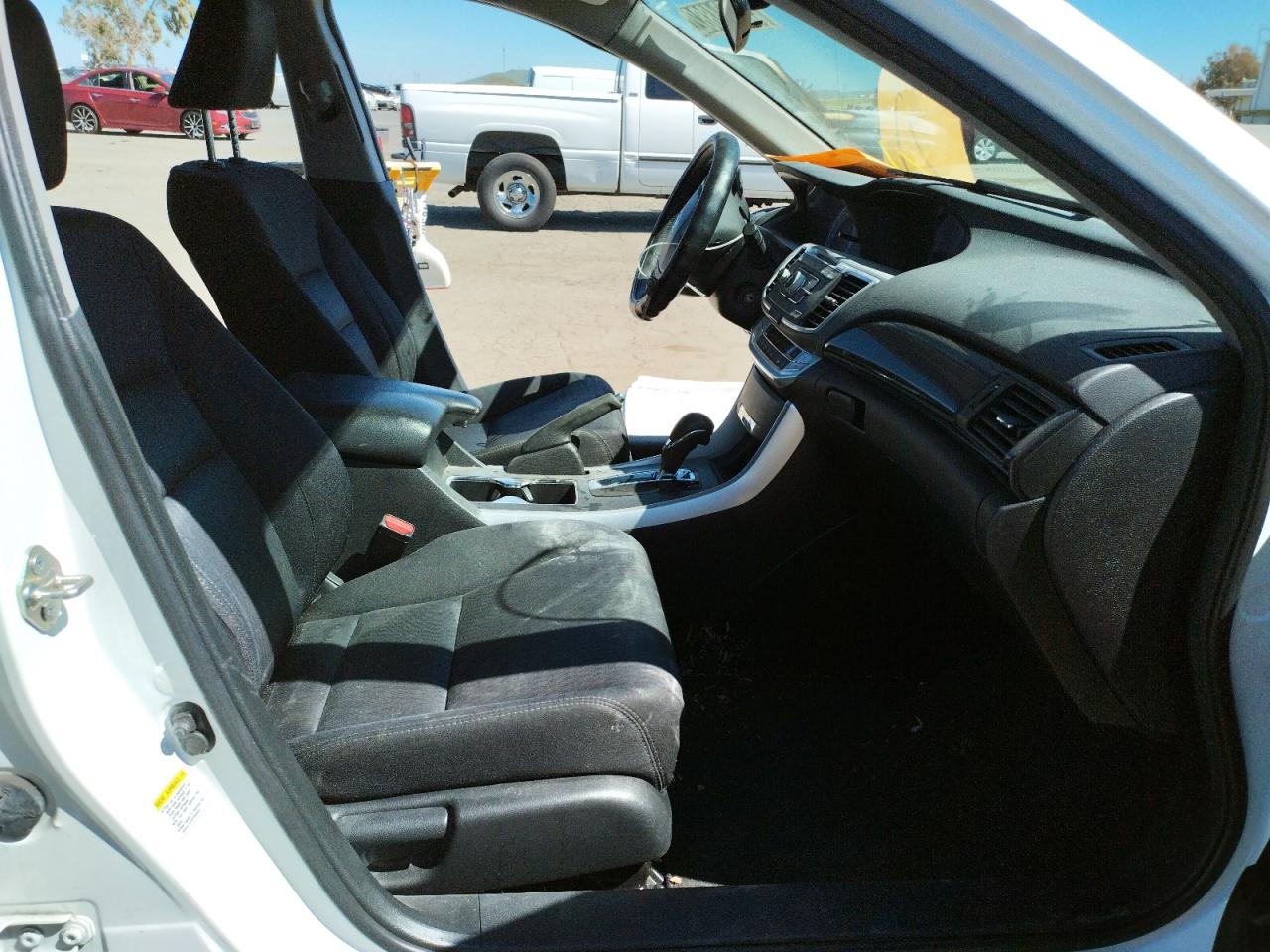 Photo 5 from auction – 2014 HONDA ACCORD SPO with VIN 1HGCR2F59EA027640