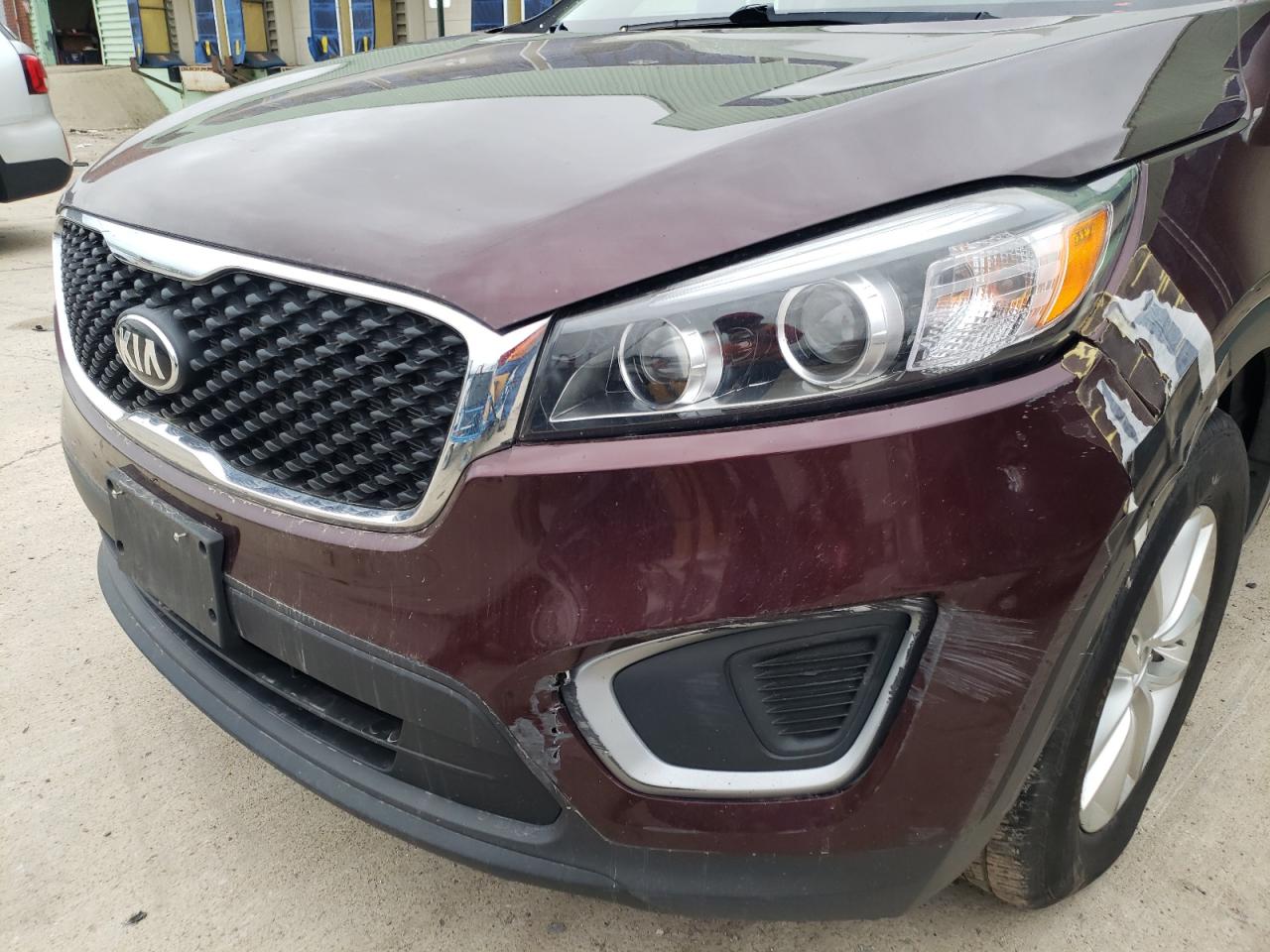 Photo 9 from auction – 2016 KIA SORENTO LX with VIN 5XYPGDA33GG128098